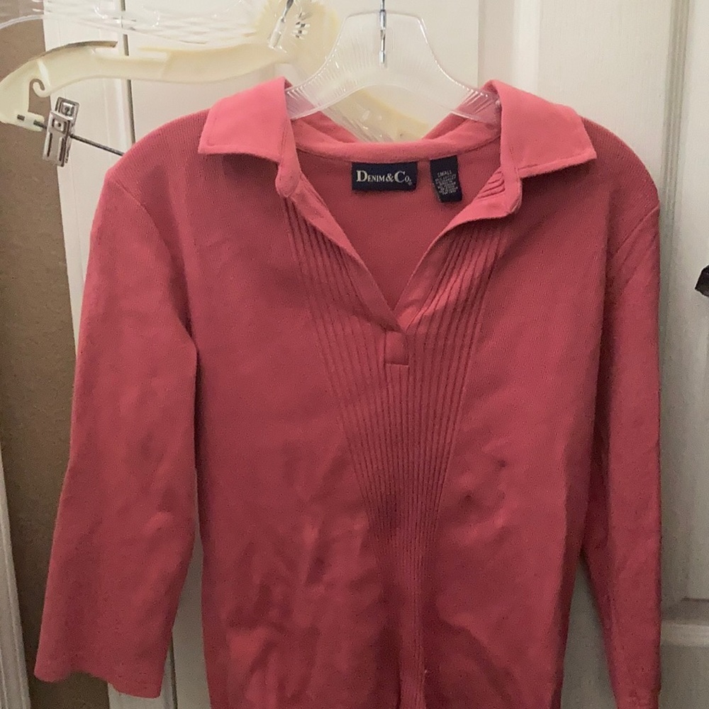 FINAL MARKDOWN Denim and company top small